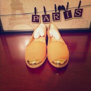 Stuart Weitzman Beige Tipadrille Flats