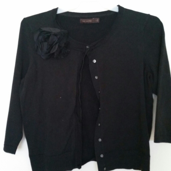 💜💜💜 SOLD 💜💜💜Black cardigan