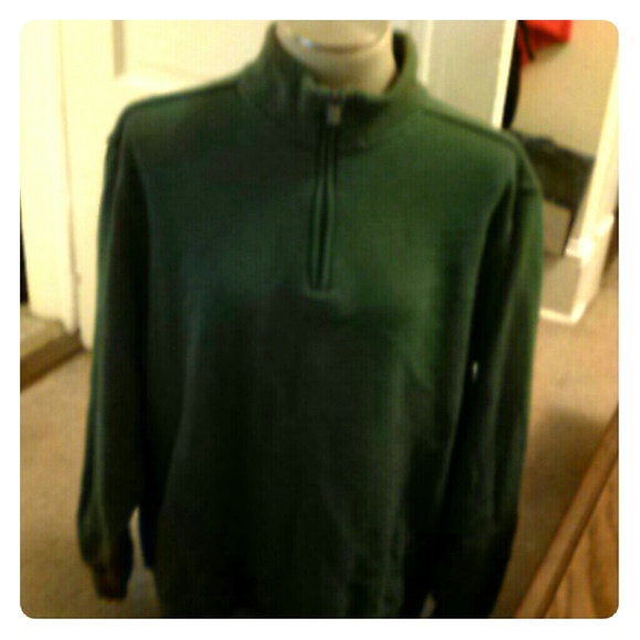 Green pullover