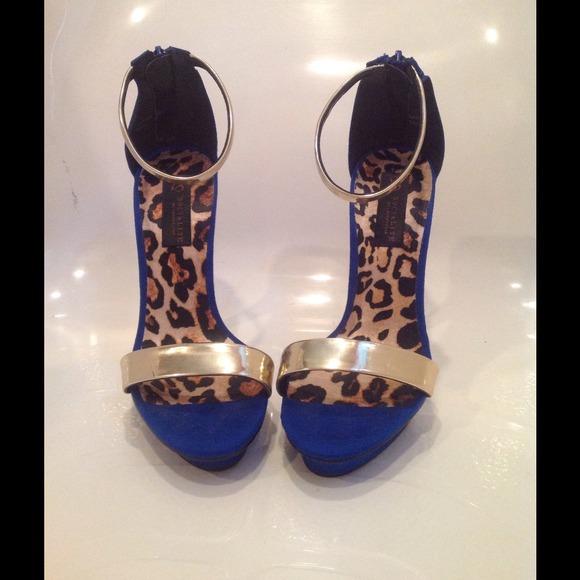 Shoe Dazzle Shoes - Beautiful dress sandals