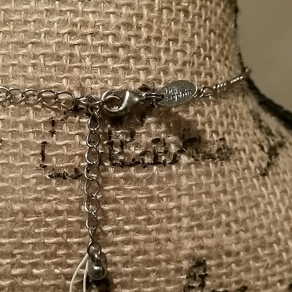 Lia Sophia Necklace  New with tag and box - Picture 3 of 4