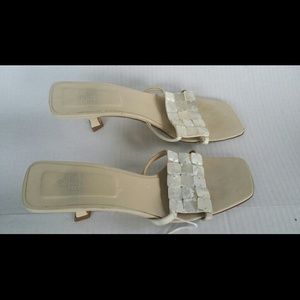 FENDI WHITE SANDALS SIZE 7.5 M