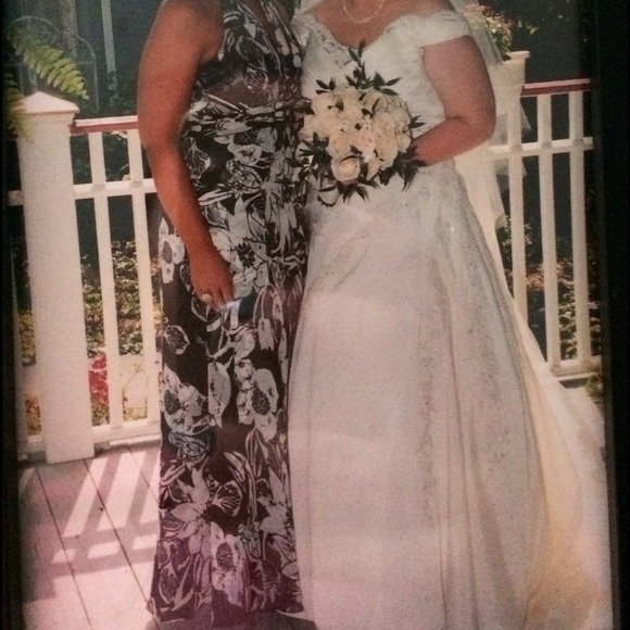 WHBM Dress - Picture 3 of 3