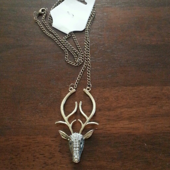 SOLDBUNDLE****Deer Head Necklace - Picture 2 of 4