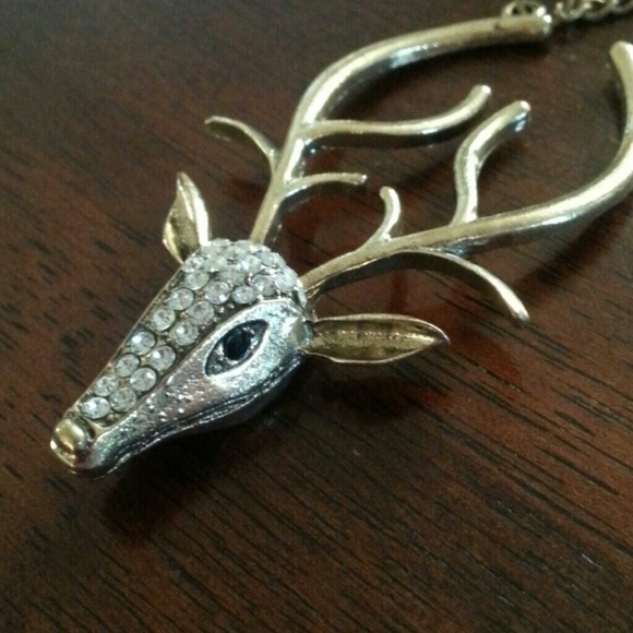 SOLDBUNDLE****Deer Head Necklace - Picture 3 of 4