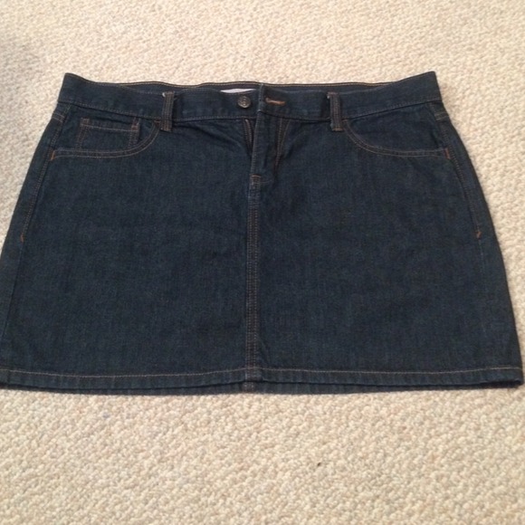 NWOT Old Navy Denim Skirt