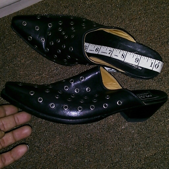 2 prs of Western mules.