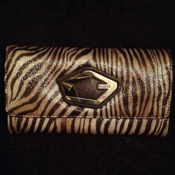 Guess wallet