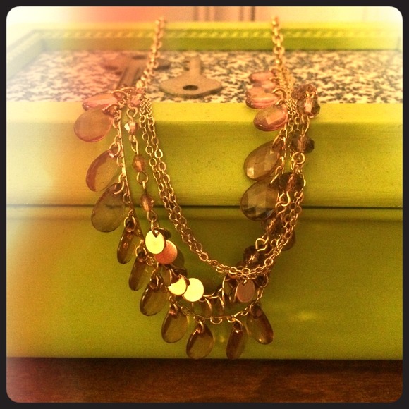 ✨Pretty purple & gold necklace✨