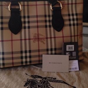 Burberry haymarket tote with tag
