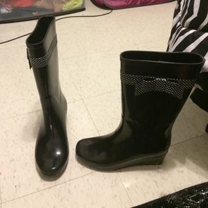 Black rain boots