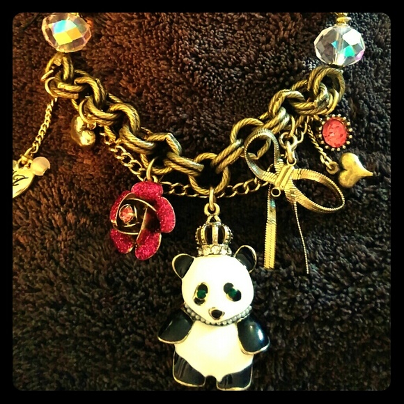 Panda, rose Betsey Johnson bracelet