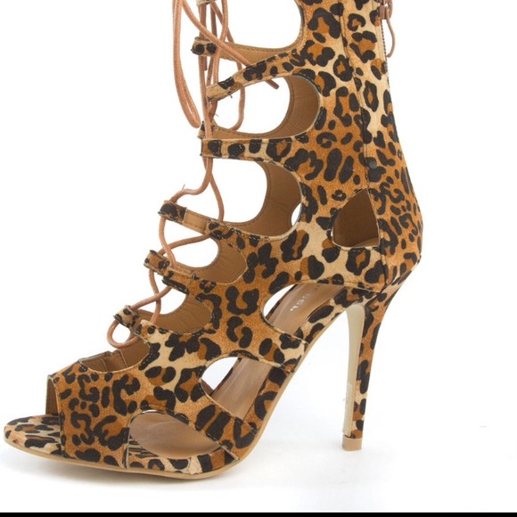ππHPππLeopard lace up gladiator heels - Picture 3 of 4