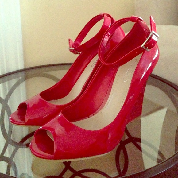 ALDO Shoes - 👠👠 red wedge 👠👠