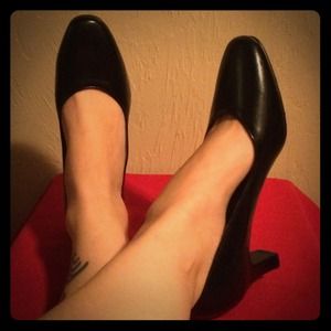 Hush Puppies Soft Style Black Pumps 9 Wide