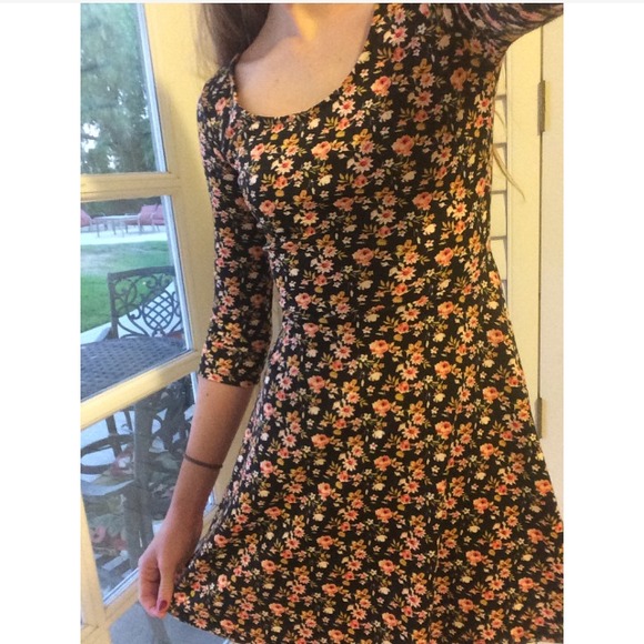 Black/Floral print dress w/ lace back