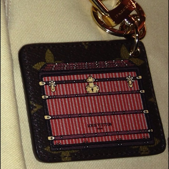 ⛔SOLD⛔Louis Vuitton Key Ring - Picture 2 of 2
