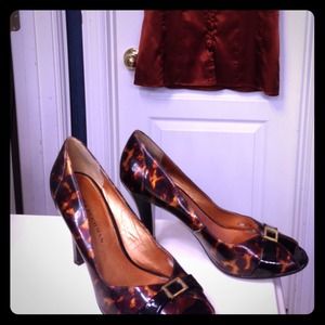 ❌Dana Buchman leopard shoes 7 heels❌bundled ❌Dana Buchman leopard shoes 7 heels❌bundled