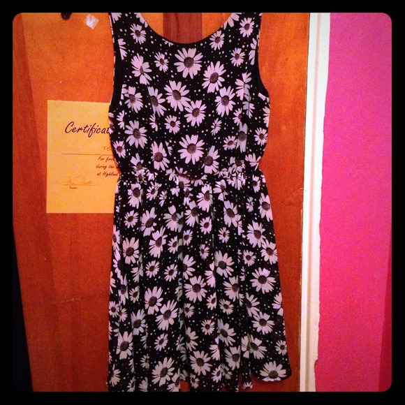 Tank daisy dress 👗
