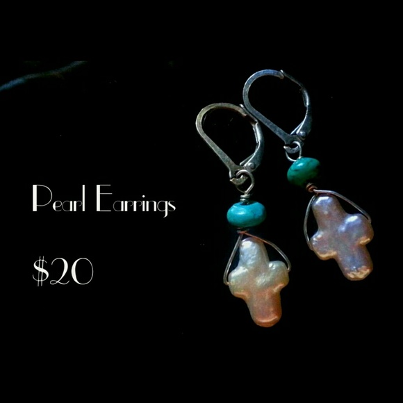 Gorgeous cultured pearl and turquoise earrings