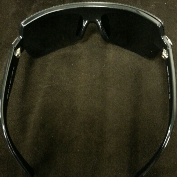 ?? Brand New Shield Style Versace Sunglasses