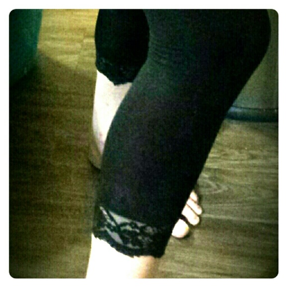 Lace capri tights.