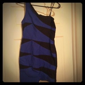 🎉One shoulder fitted dress🎉