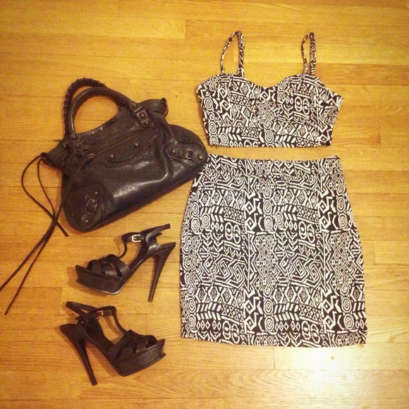 Lost Dresses & Skirts - Lost Tribal Crop Top and high waisted skirt