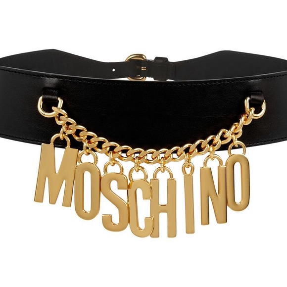 🌟🌟wanted🌟🌟Looking for black Moschino belt