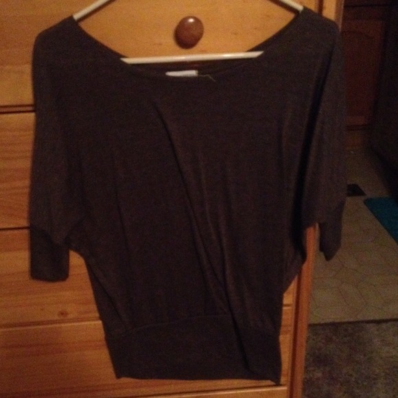 Brown sweater top. - Picture 1 of 1
