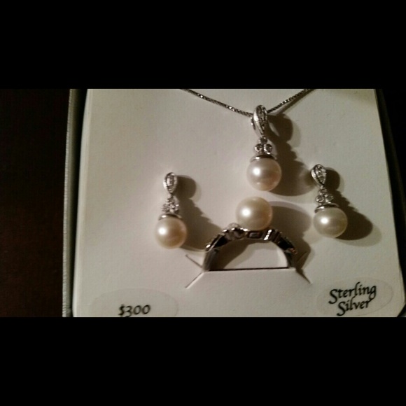 Pearls set - Picture 1 of 3