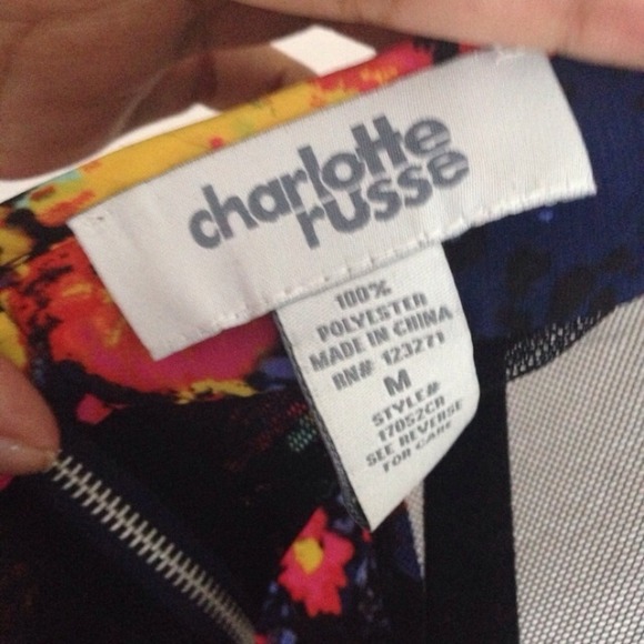 🔴SOLD ON VINTED🔴Sleeveless floral dress - Picture 3 of 3