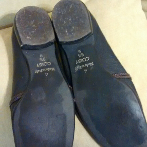 Leather Shoe - Picture 3 of 4