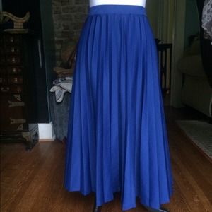 Vintage pleated skirt