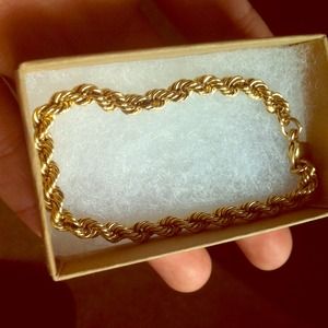 Gold rope bracelet