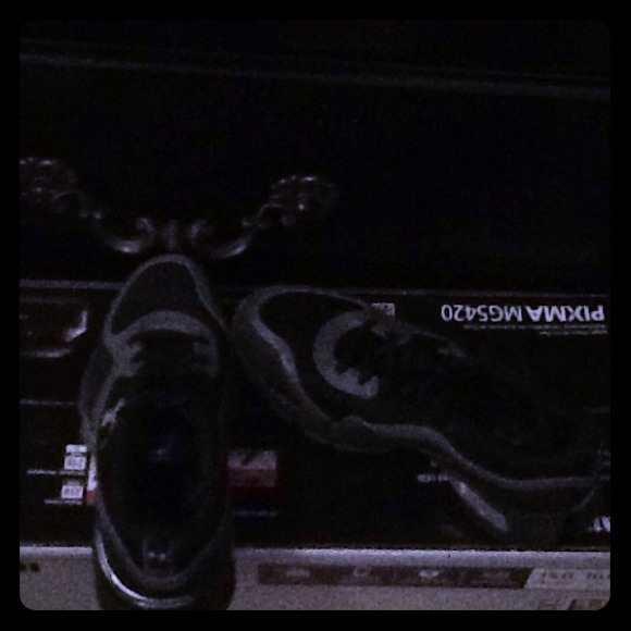 BOYS BLACK N GRAY UNDER ARMOUR  SNEAKERS.