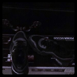 BOYS BLACK N GRAY UNDER ARMOUR  SNEAKERS.