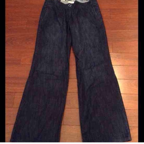 Sold in bundle - Picture 2 of 2