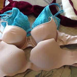 Victoria secret's bras bundle 10each