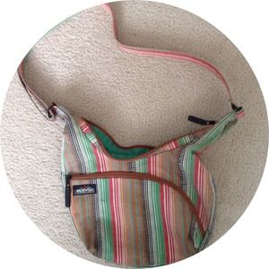 KAVU cross body multicolored purse