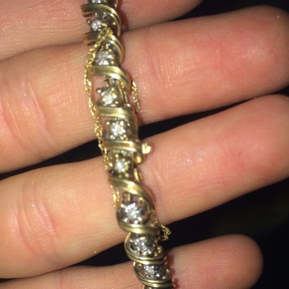 Traded REAL GOLD AND DIAMOND TENNIS BRACELET - Picture 2 of 3