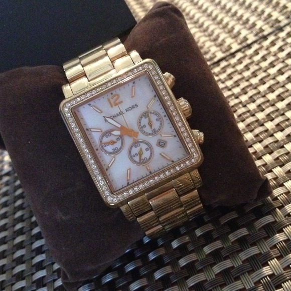 Michael Kors Hudson gold tone