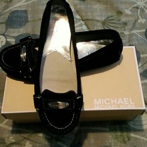 Michael Kors flats