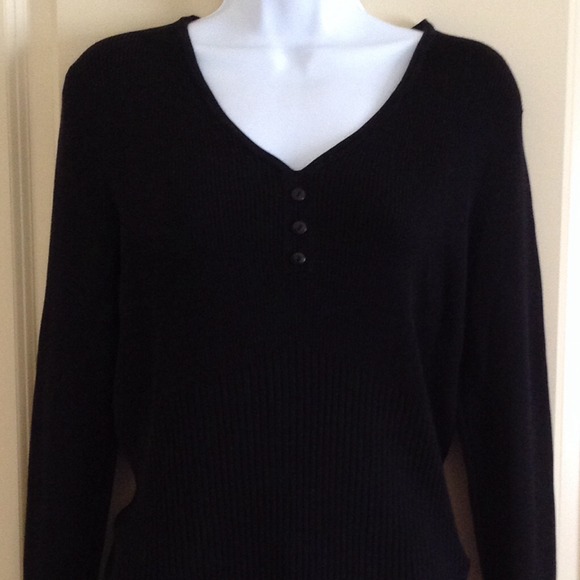 August Silk Knits - Picture 4 of 4