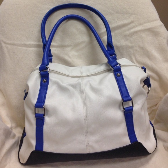 🌟Bundle🌟 Apt. 9 purse & LV oversized handbag