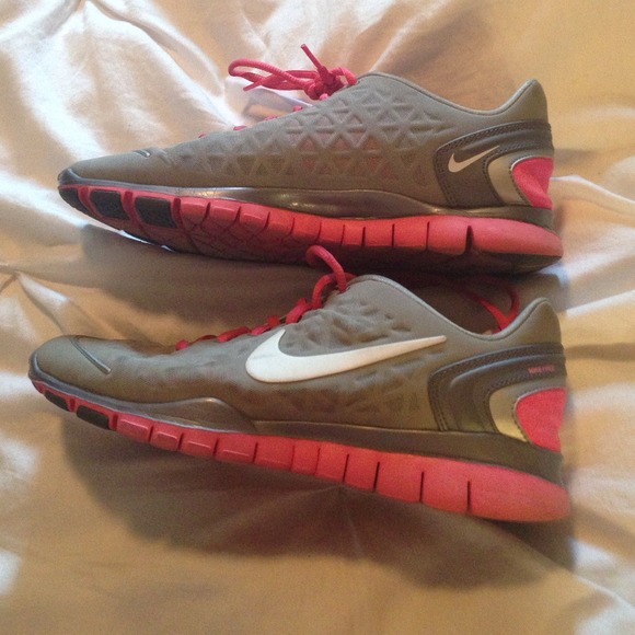 Nike free fit 2 shoes