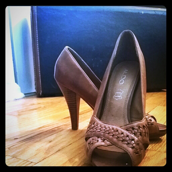 Brown Genuine Leather pumps from Aldo