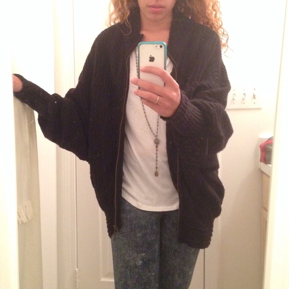 🔺SOLD🔺 Bebe Oversized Knit cardigan