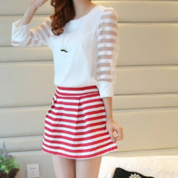 Lovely Organza Blouse W/ Stripe Chiffon Sleeve! - Picture 2 of 3
