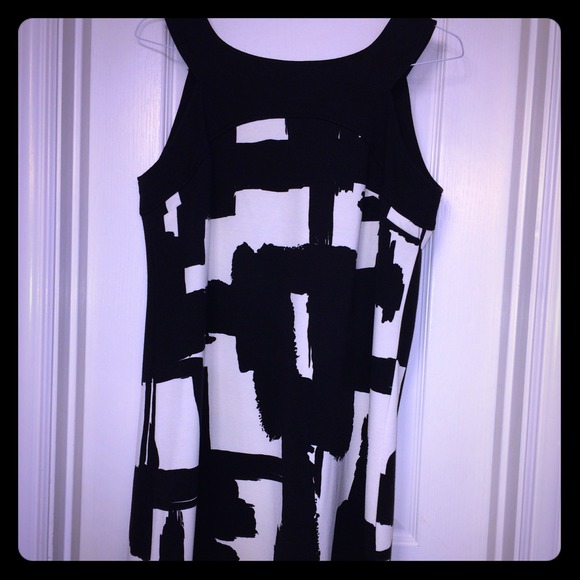 SALE!💥black and white dress - Picture 1 of 3